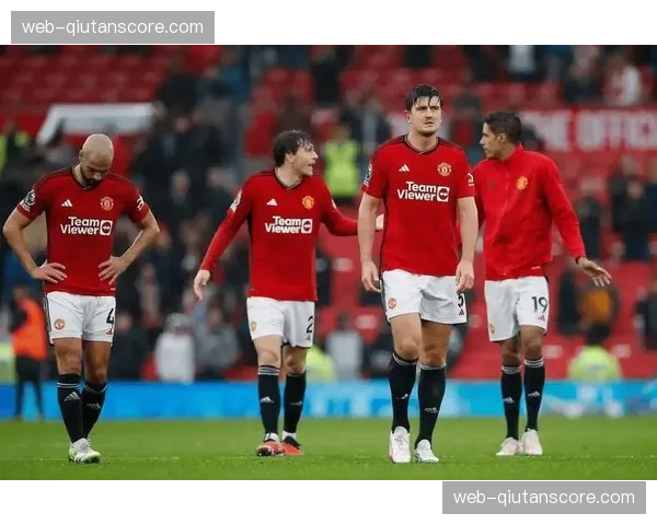 水晶宫客场惜败曼联 拉克鲁瓦破门难阻球队失利